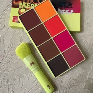 Made by Mitchell Curve Case Pressed Palette in Deep Blush Bronzer Eyeshadow BNIB